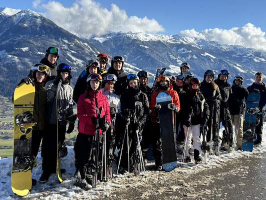 Skikurs 2025 – Eine Woche voller Schnee, Spaß und Herausforderungen