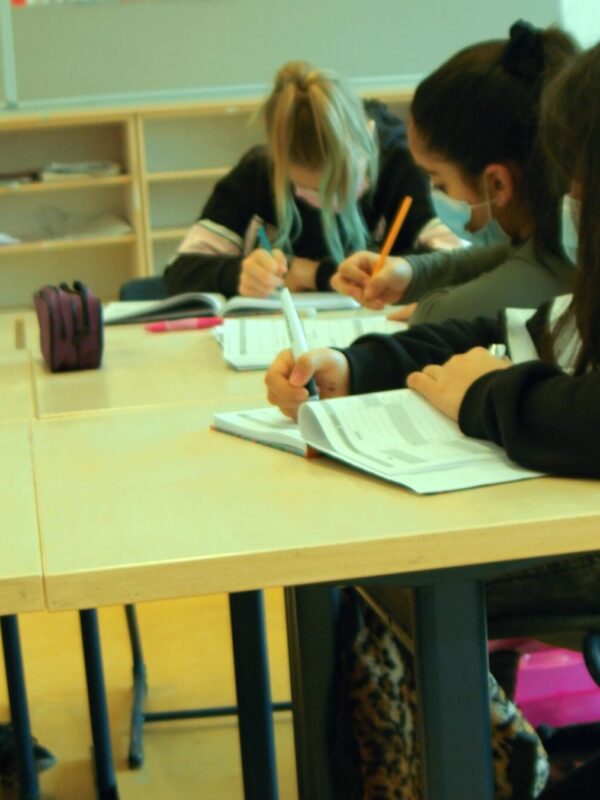 Ramon2021-03-17-21h01m17s056